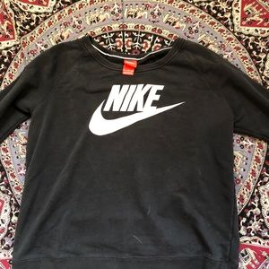 nike sweatshirt